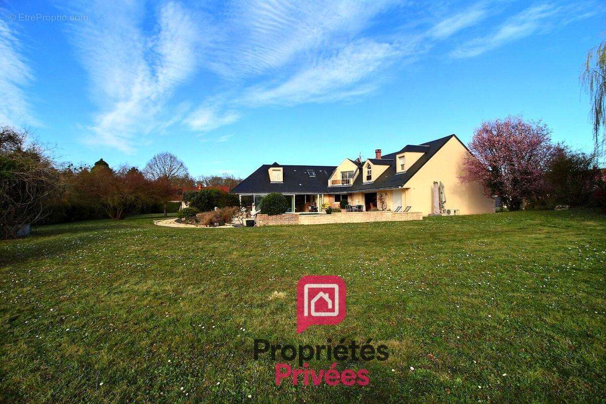 Maison à VILLEMANDEUR