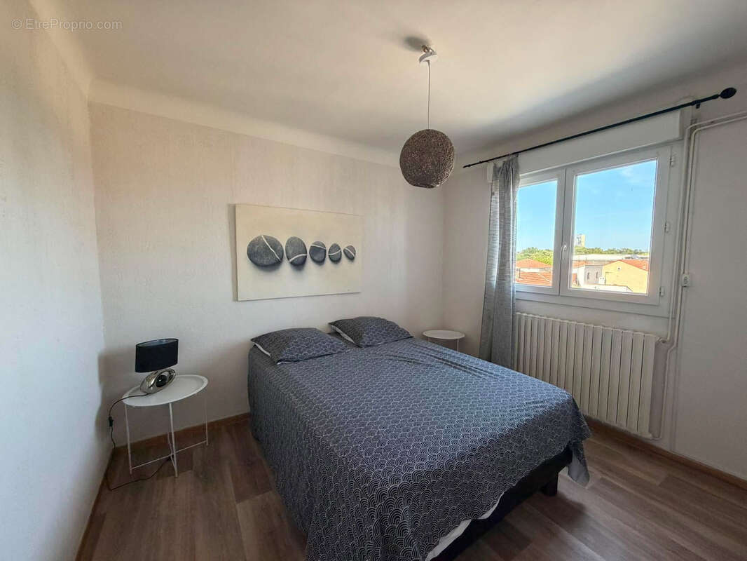 Appartement 63 m² à Arles  - photo 3