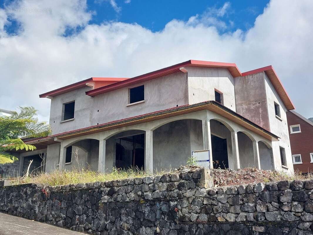 Maison à LA PLAINE-DES-PALMISTES