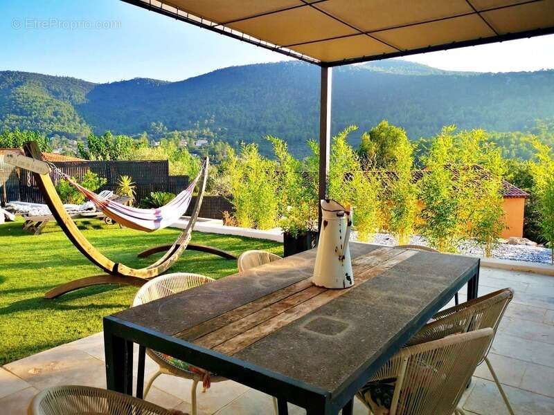 Maison à SOLLIES-TOUCAS