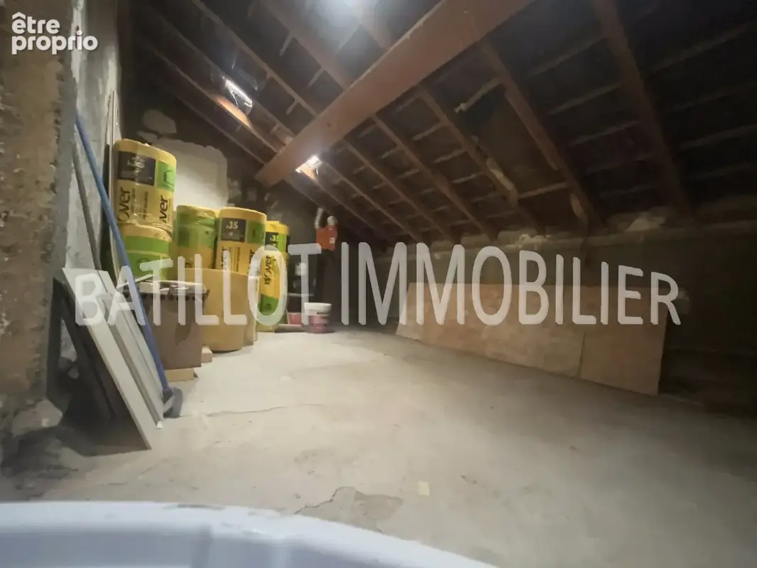 Studio reims centre en dernier etage - photo 6