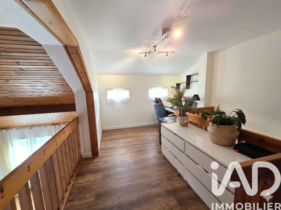 Maison 149 m² à Chatellerault  - photo 2