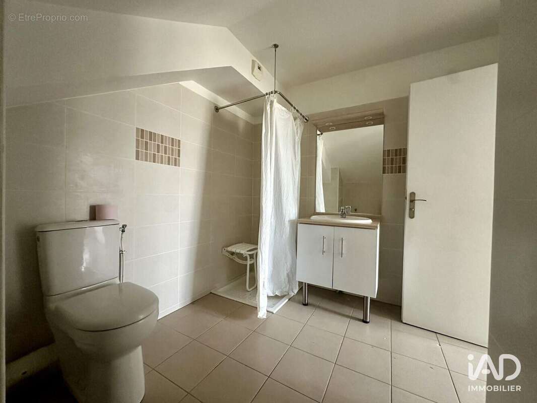 Photo 7 - Appartement à SAVIGNY-LE-TEMPLE