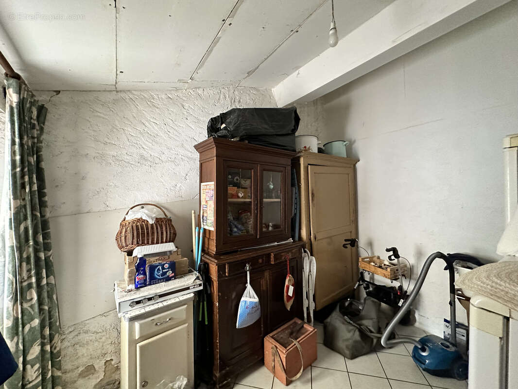 Maison à SAINT-ROMAIN-SUR-GIRONDE