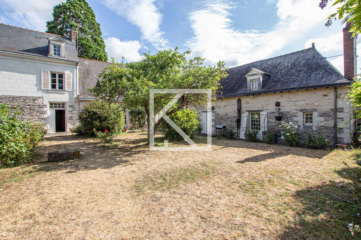 Maison à BRAIN-SUR-L'AUTHION