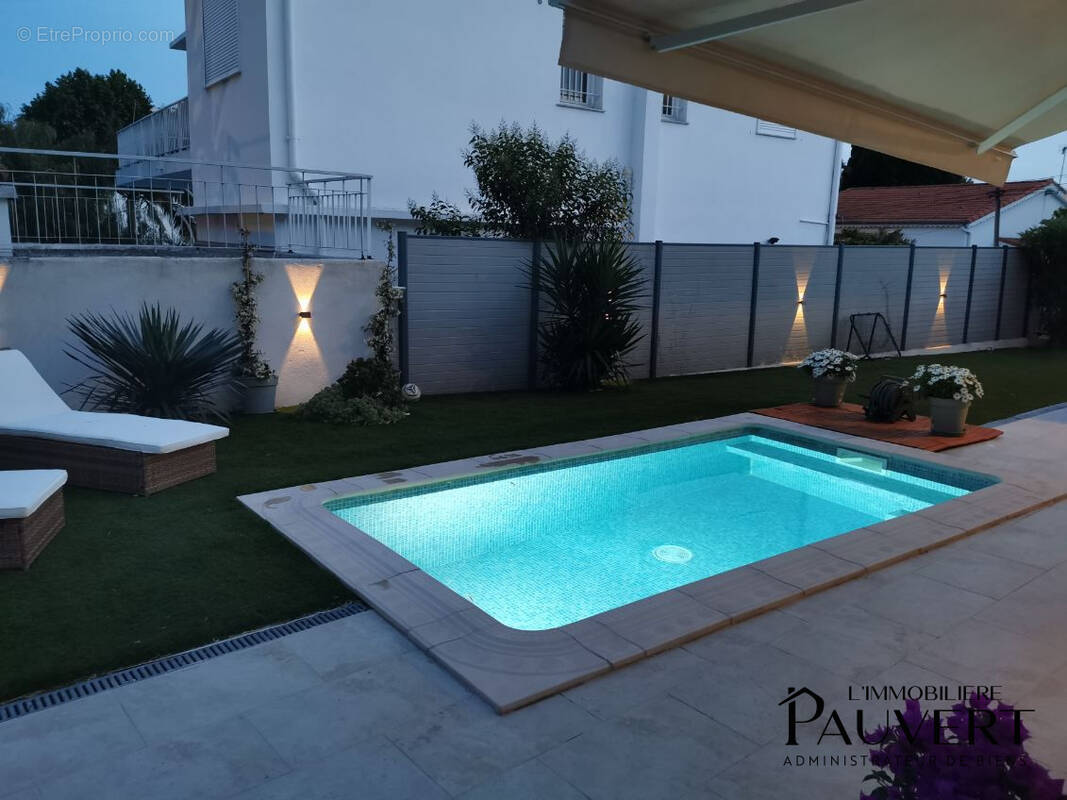 Maison à CAGNES-SUR-MER