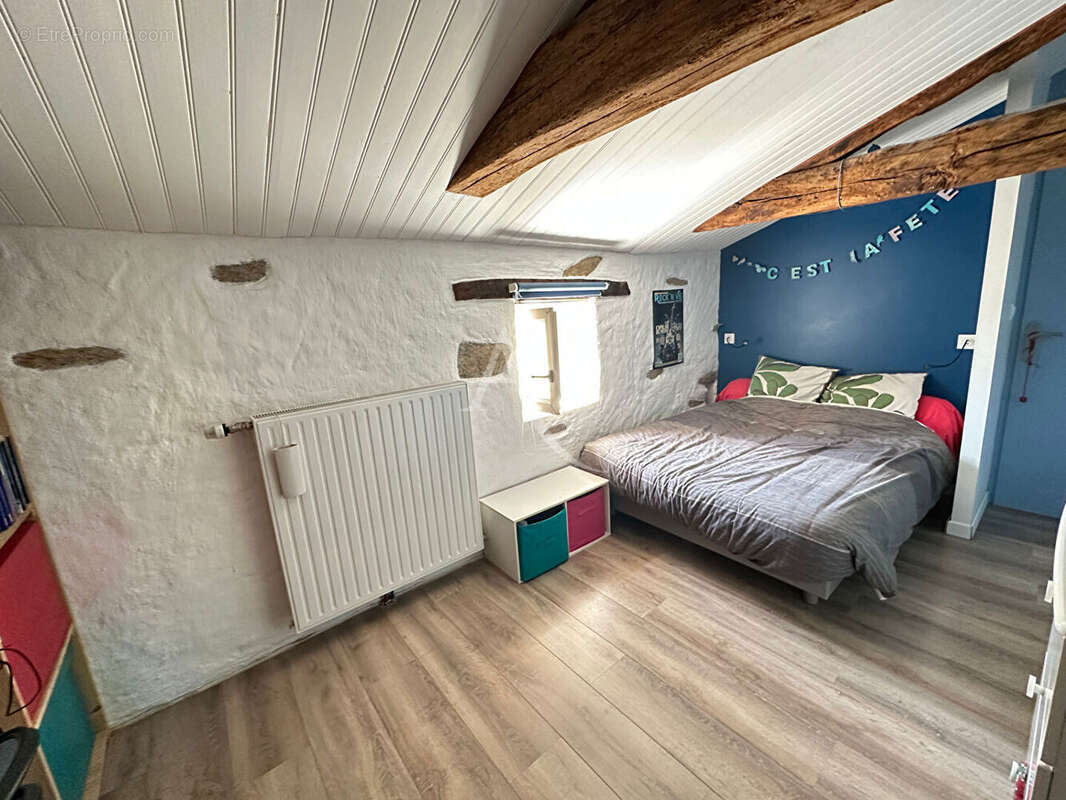 Maison en pierre 3 chambres + mezzanine 154 m² à vendre dans un hameau d'Aizenay - photo 8