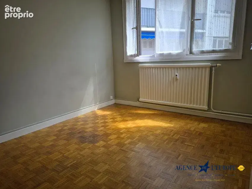 Appartement 67 m² à Vichy  - photo 4