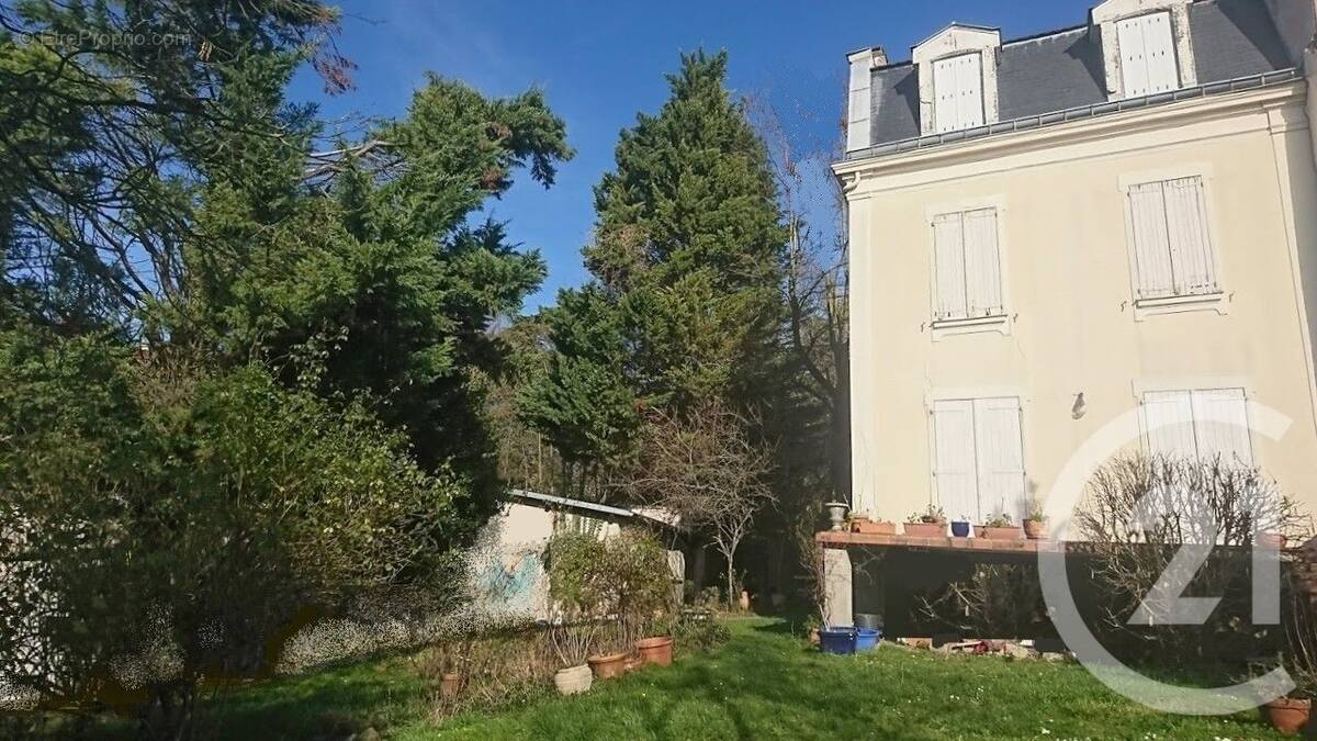 Maison à FONTENAY-SOUS-BOIS