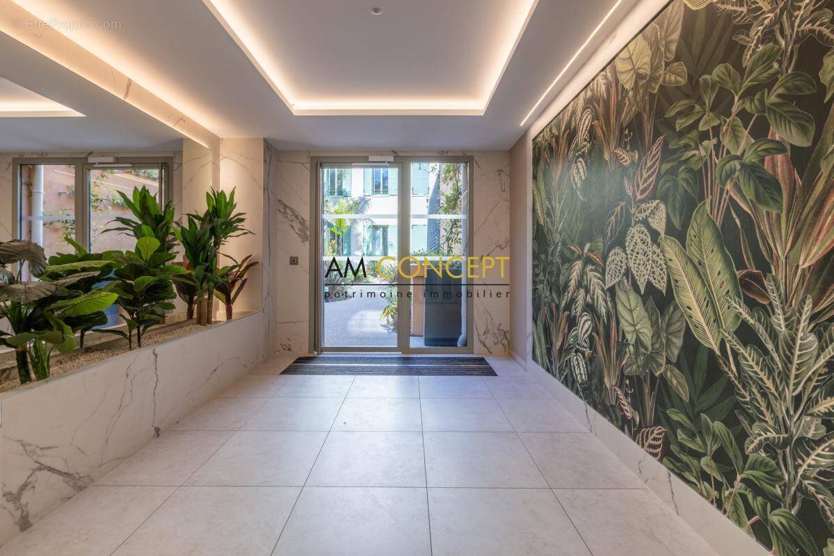 Appartement à EZE
