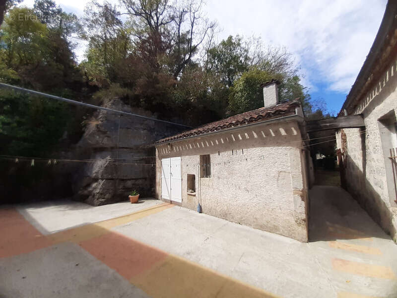 Maison à CAHORS