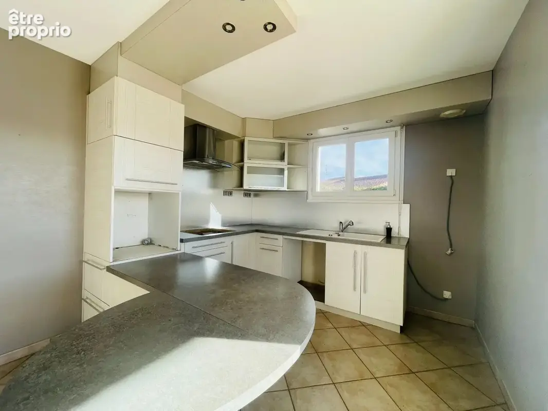 Maison 5 pièces 110 m² à vendre à Mours-Saint-Eusebe (26540) - photo 3