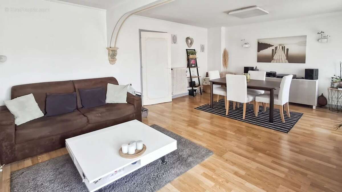 Appartement à COULOUNIEIX-CHAMIERS