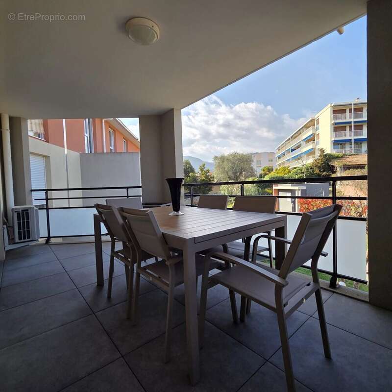 Appartement à VENCE