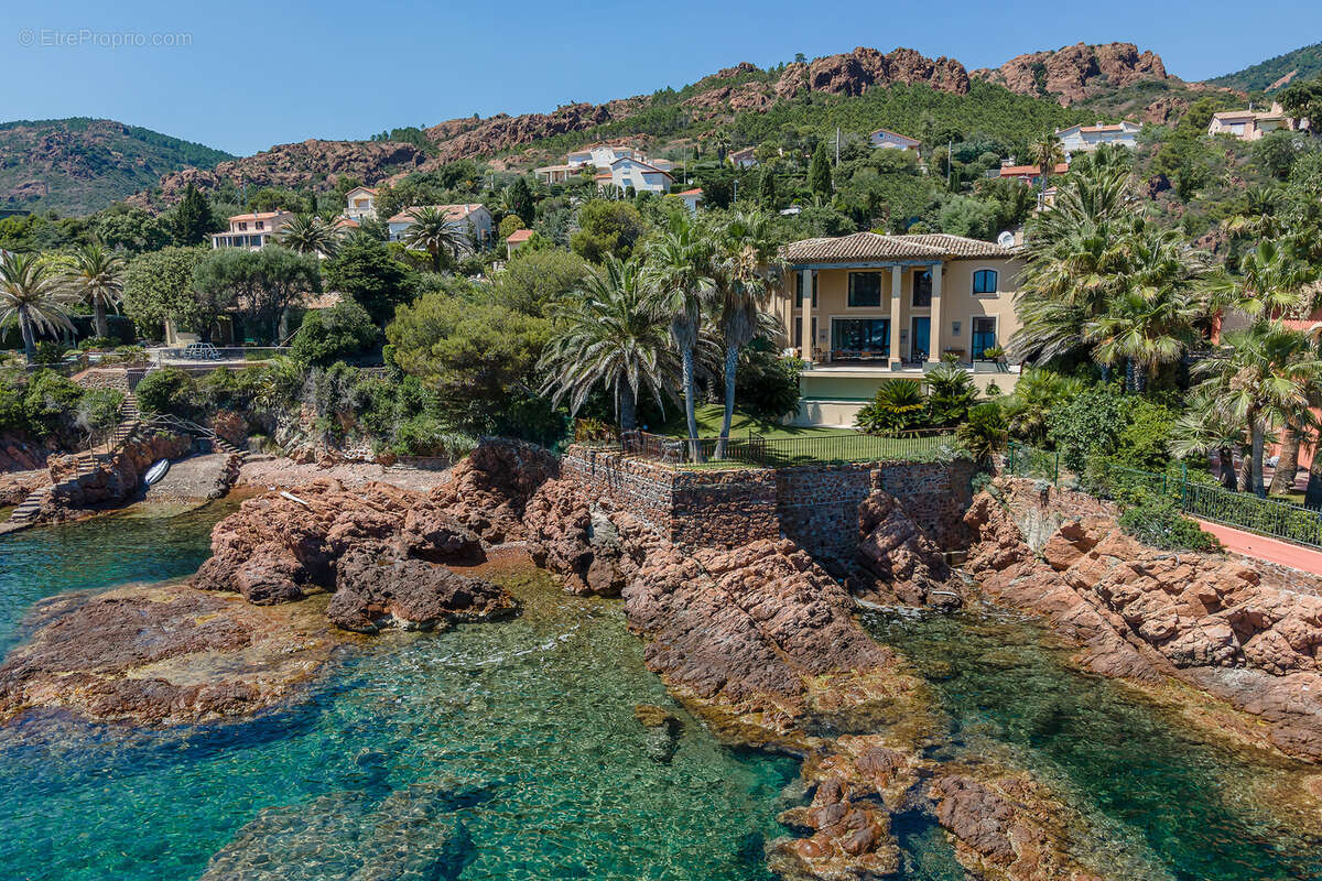 Maison à SAINT-RAPHAEL