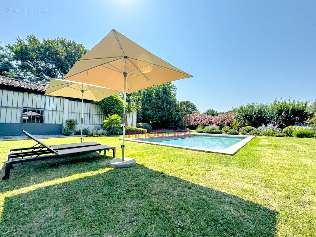 Maison 330 m² à Pernes-Les-Fontaines  - photo 4