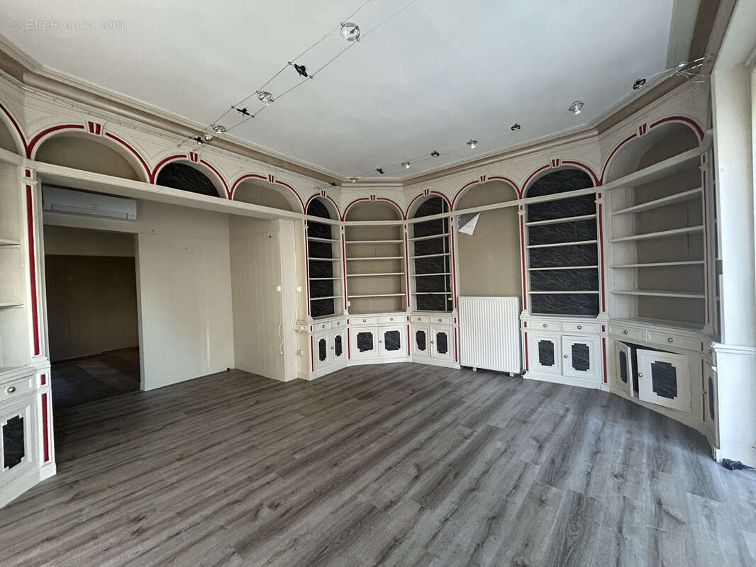 Appartement à LE MELE-SUR-SARTHE