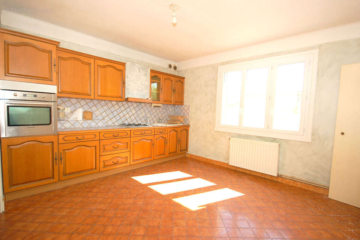 Maison de Village - Piolenc - 5 pièces- 137 m² - photo 3