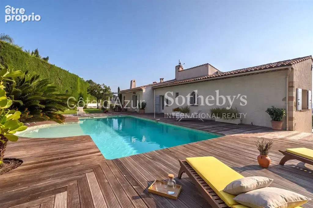 Golfe Juan, villa provençale contemporaine avec piscine et vue mer panoramique - photo 3