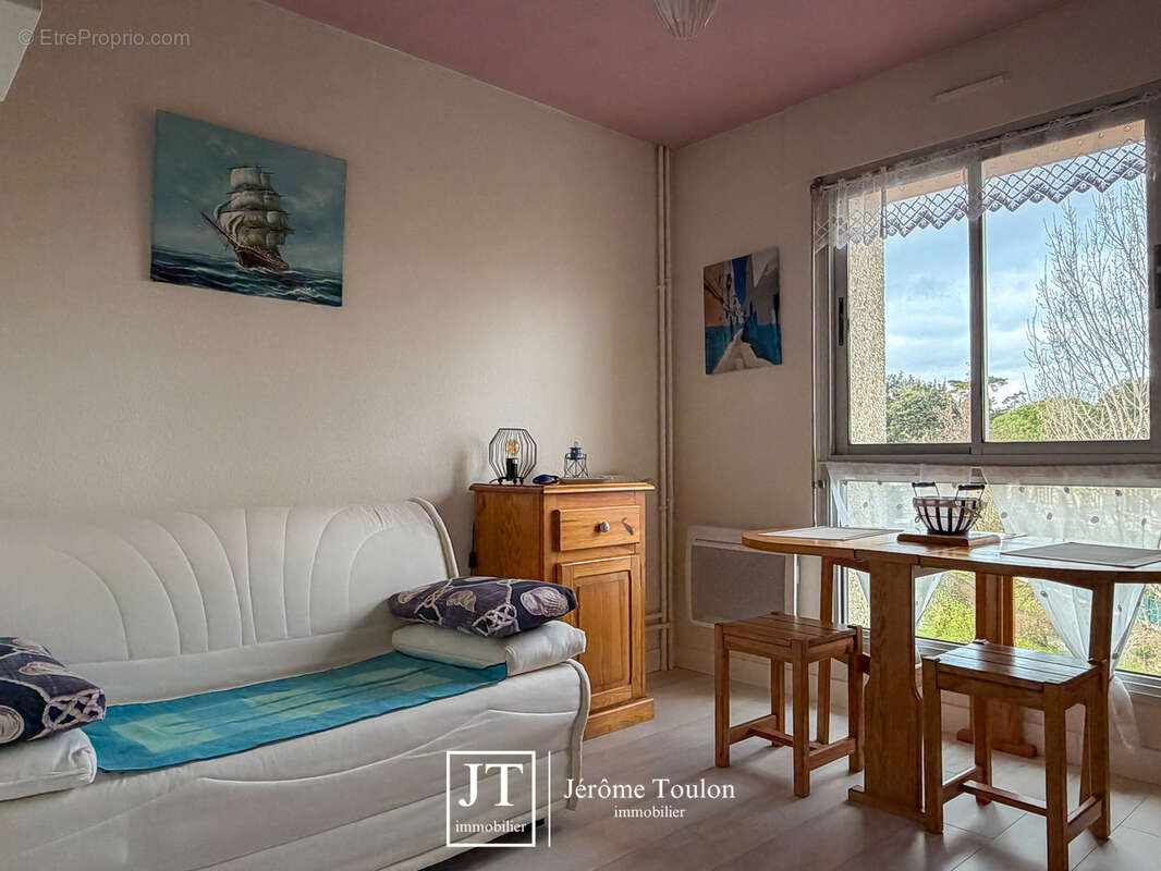 Appartement à VAUX-SUR-MER