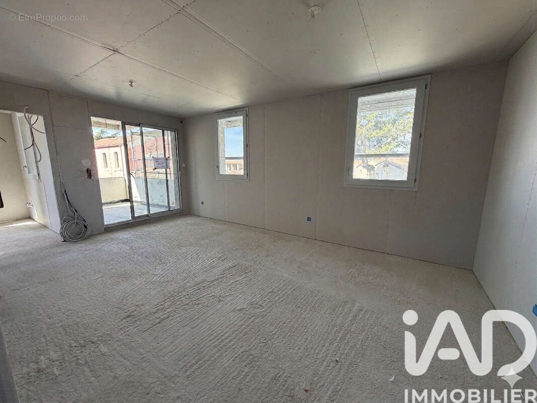 Photo 2 - Appartement à GREASQUE