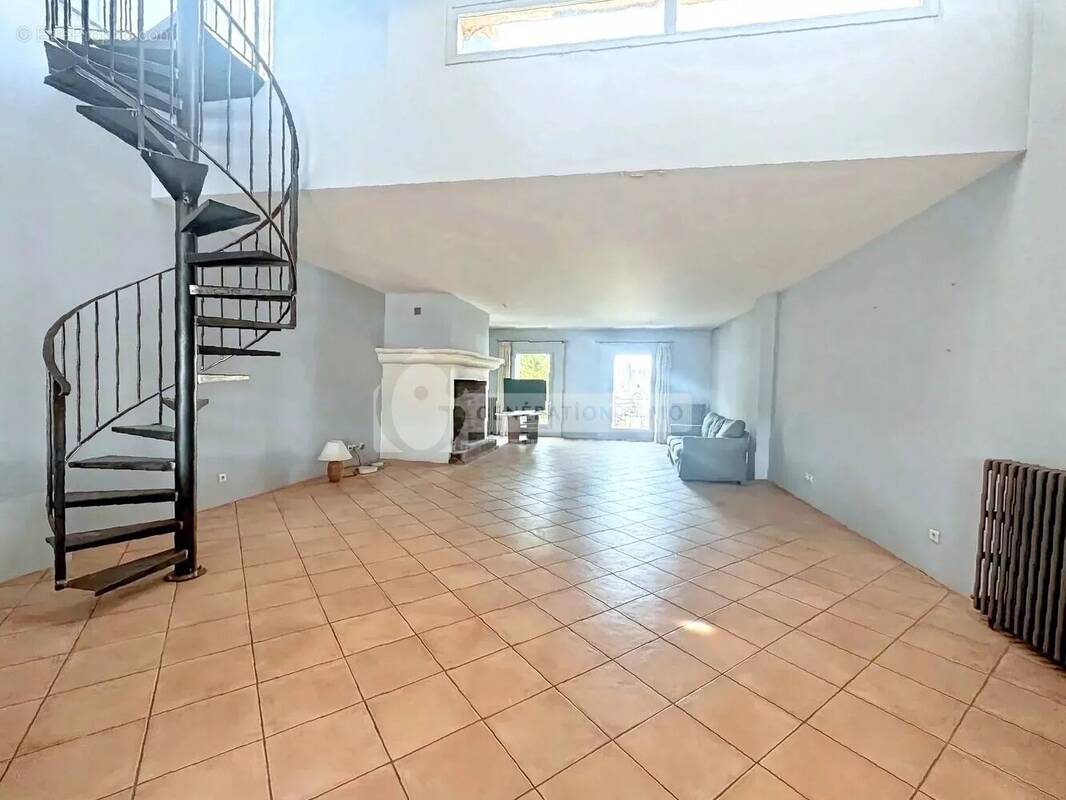 Appartement à AIGUES-MORTES