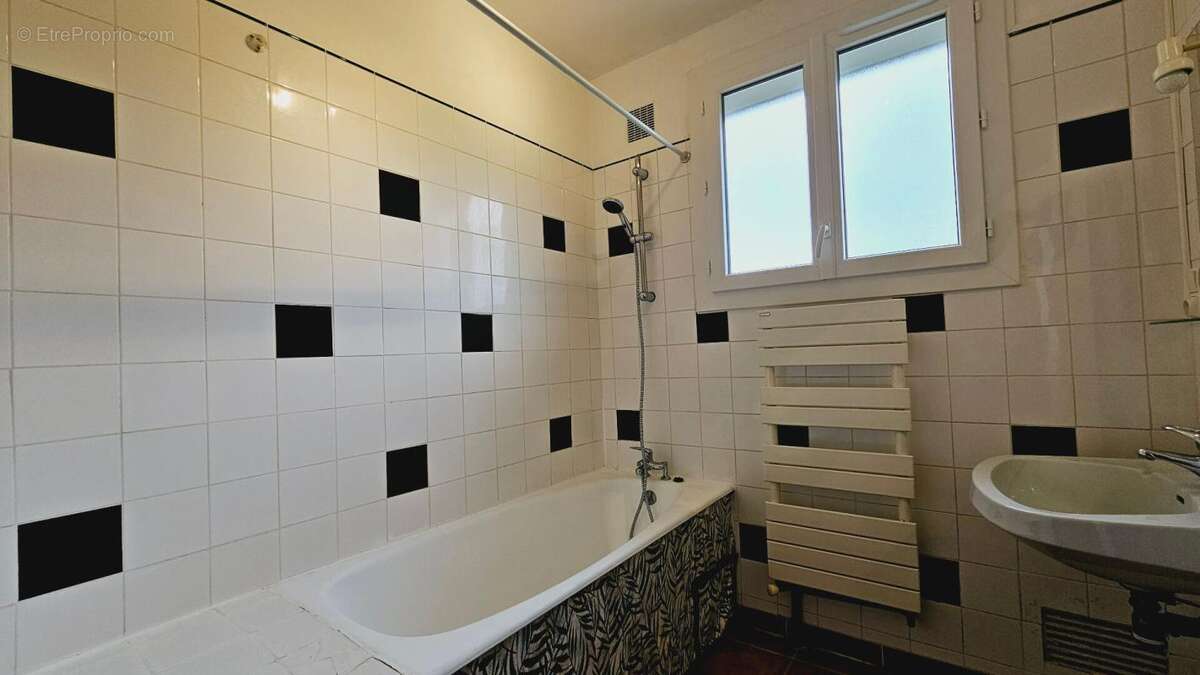 Maison 3 pieces 60.5m² sous-sol jardin - photo 6