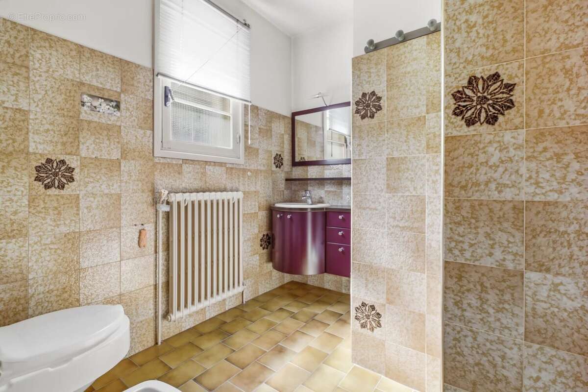 Ensemble immobilier avec jardin et garages centre Ville Exclusivité - photo 9