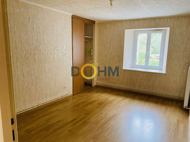 maison de village avec commerce - photo 6