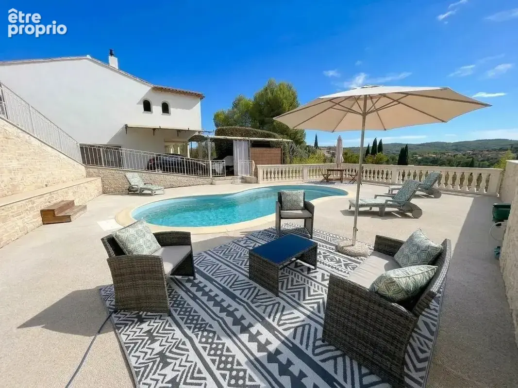Photo Maison à Cotignac au prix de 450 500€