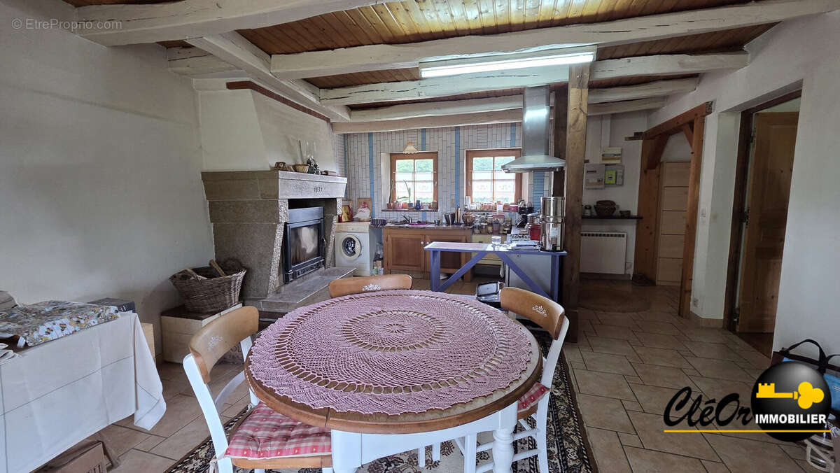 Maison 79 m² à Charette-Varennes  - photo 2