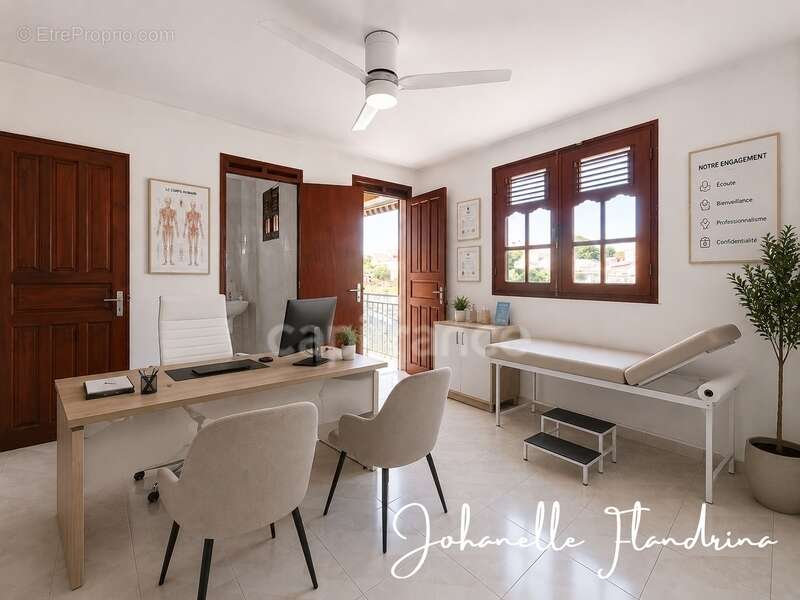Les Abymes - Immeuble à fort potentiel, 230 m² - projet professionnel, bureaux ou activité libérale - photo 3