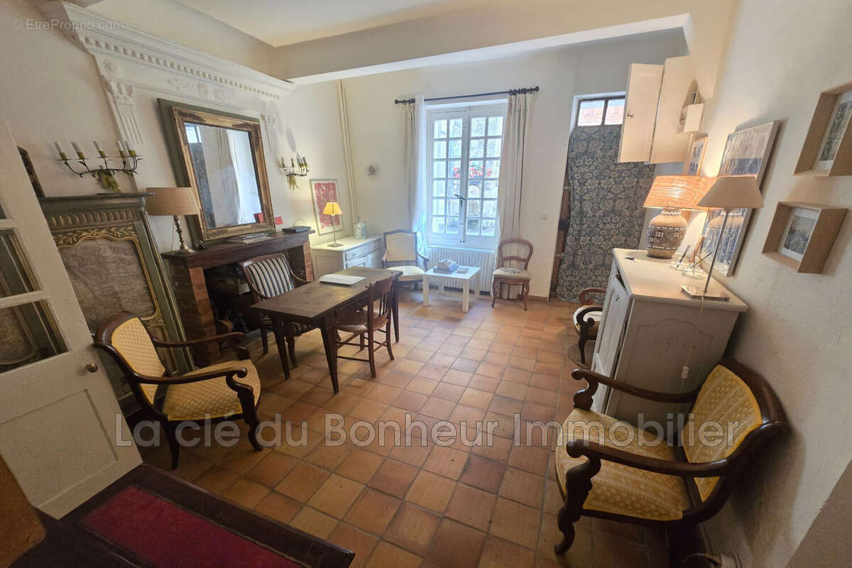 Maison à MOUSTIERS-SAINTE-MARIE