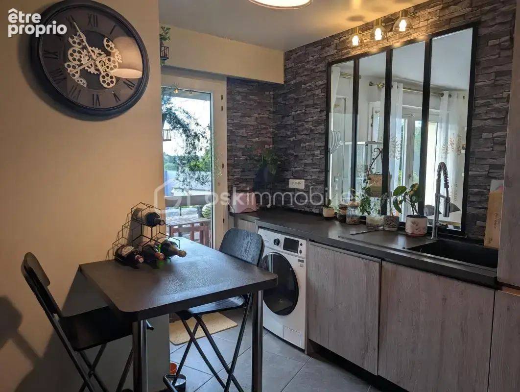 Appartement lumineux avec loggias, box et tennis privatif - photo 8