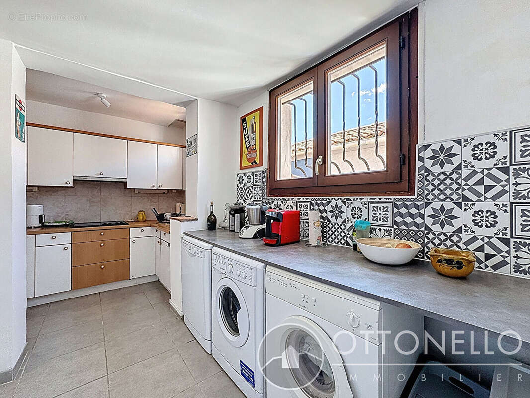 Maison à ROQUEBRUNE-SUR-ARGENS