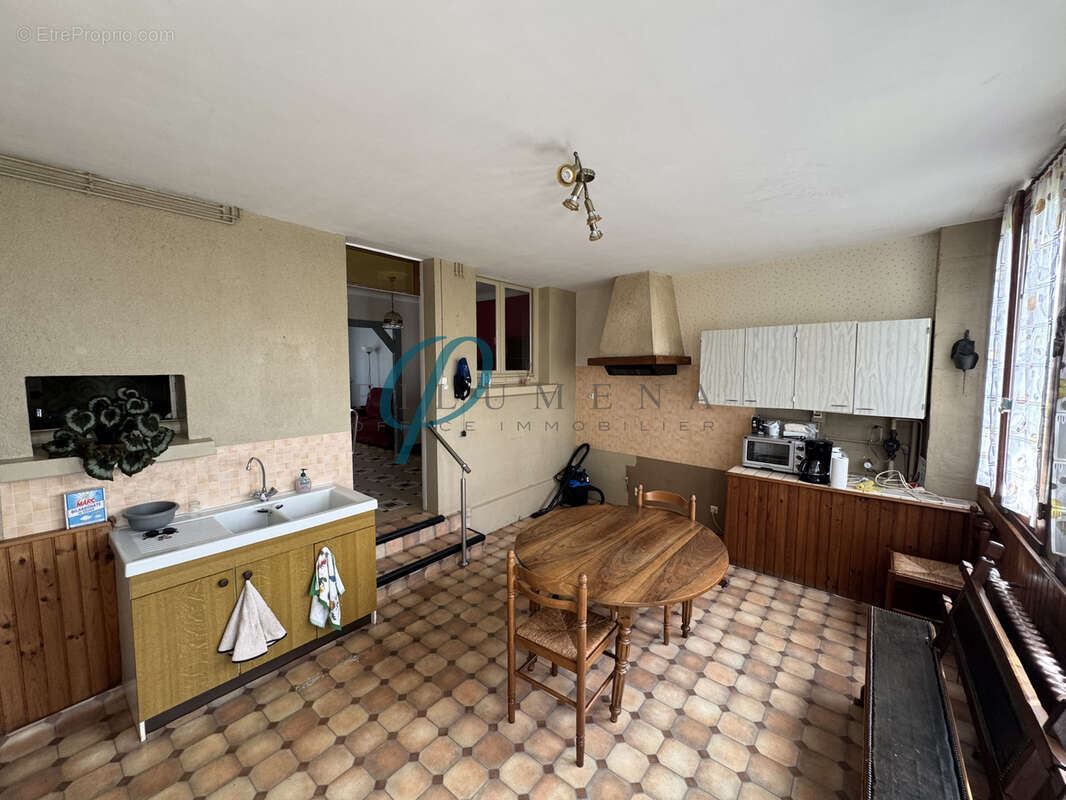 Maison à LE FIEF-SAUVIN