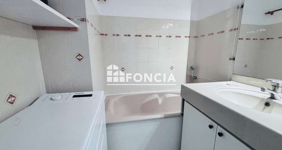 Appartement à SIX-FOURS-LES-PLAGES