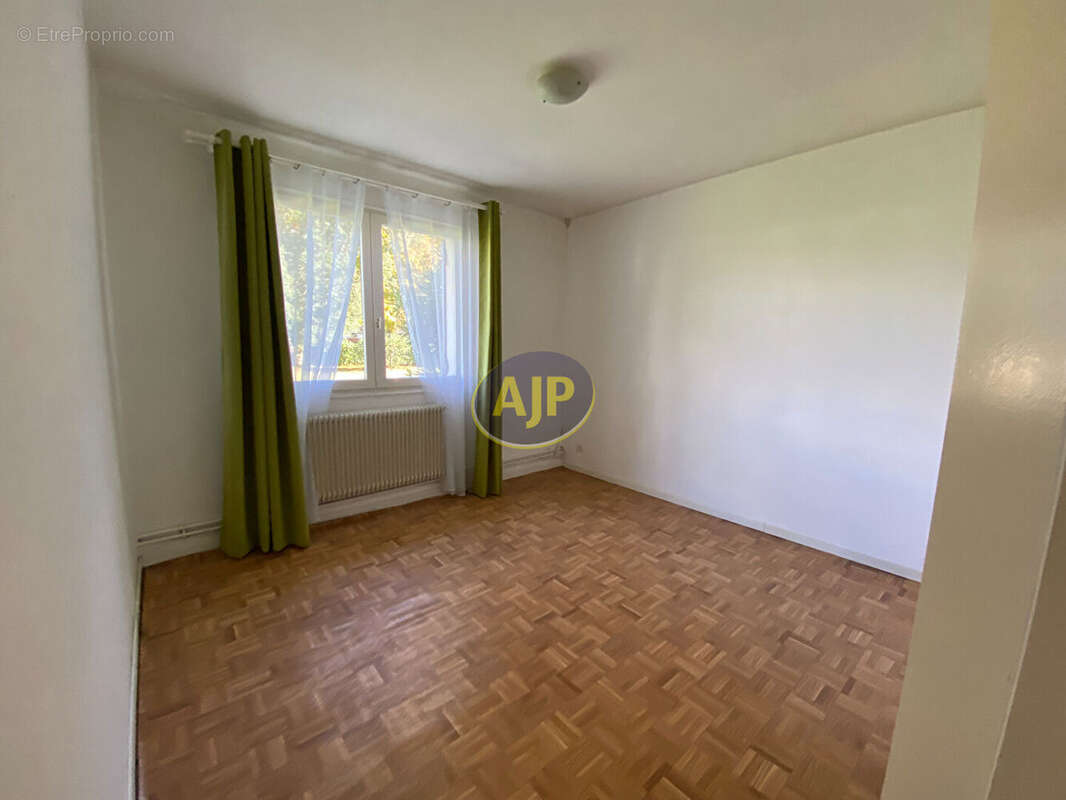 Maison à VENDAYS-MONTALIVET