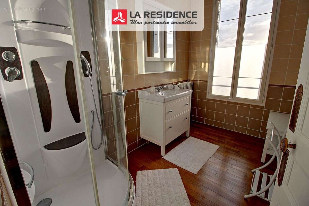 Maison à VAUX-SUR-SEINE