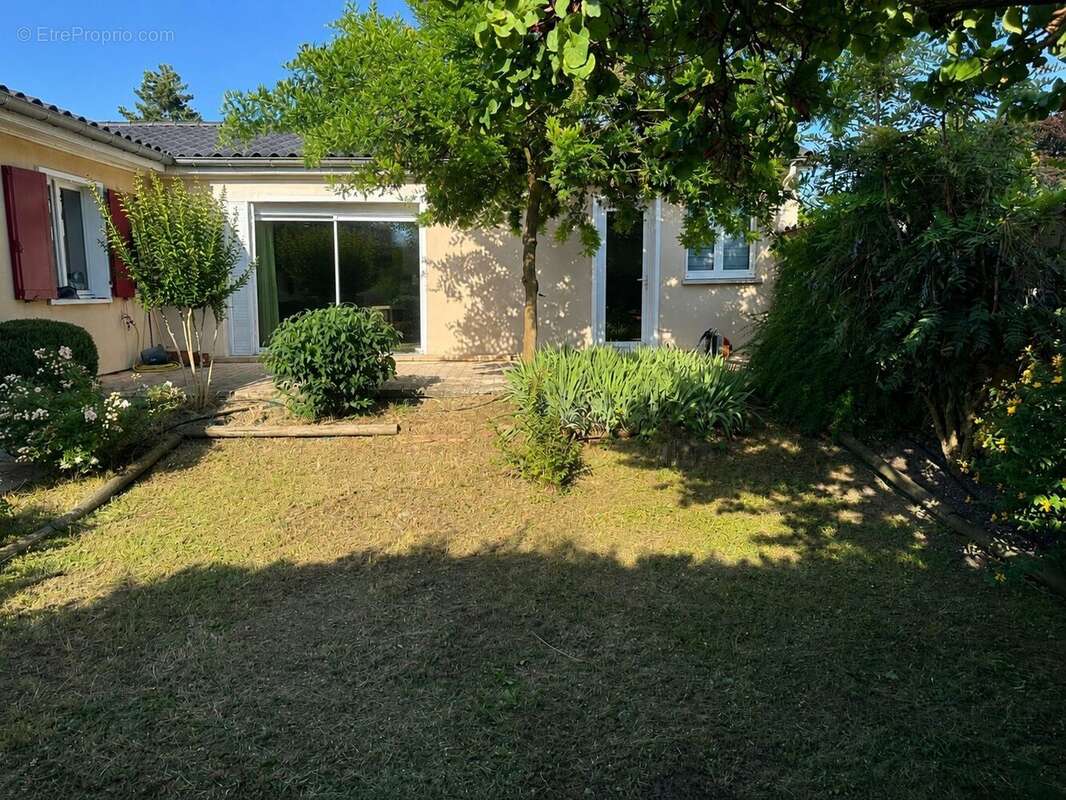 Maison à ROMANS-SUR-ISERE