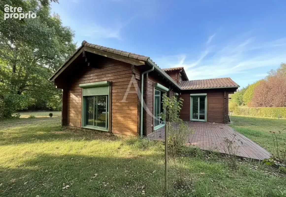 Maison à SAINT-HILAIRE-LA-FORET