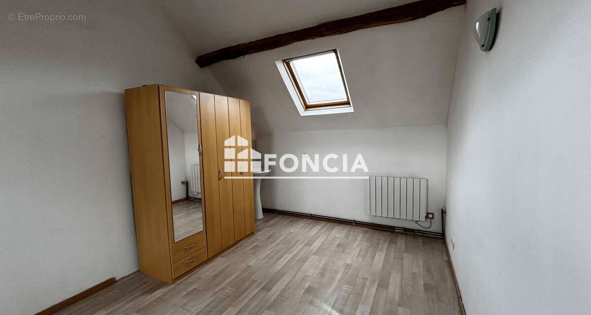 Maison à VILLAINES-LA-JUHEL