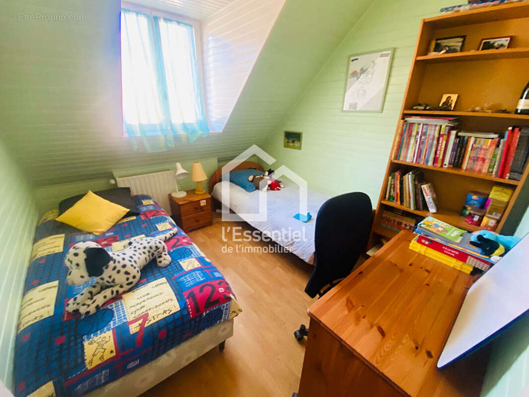 Maison à VAUX-SUR-SEINE