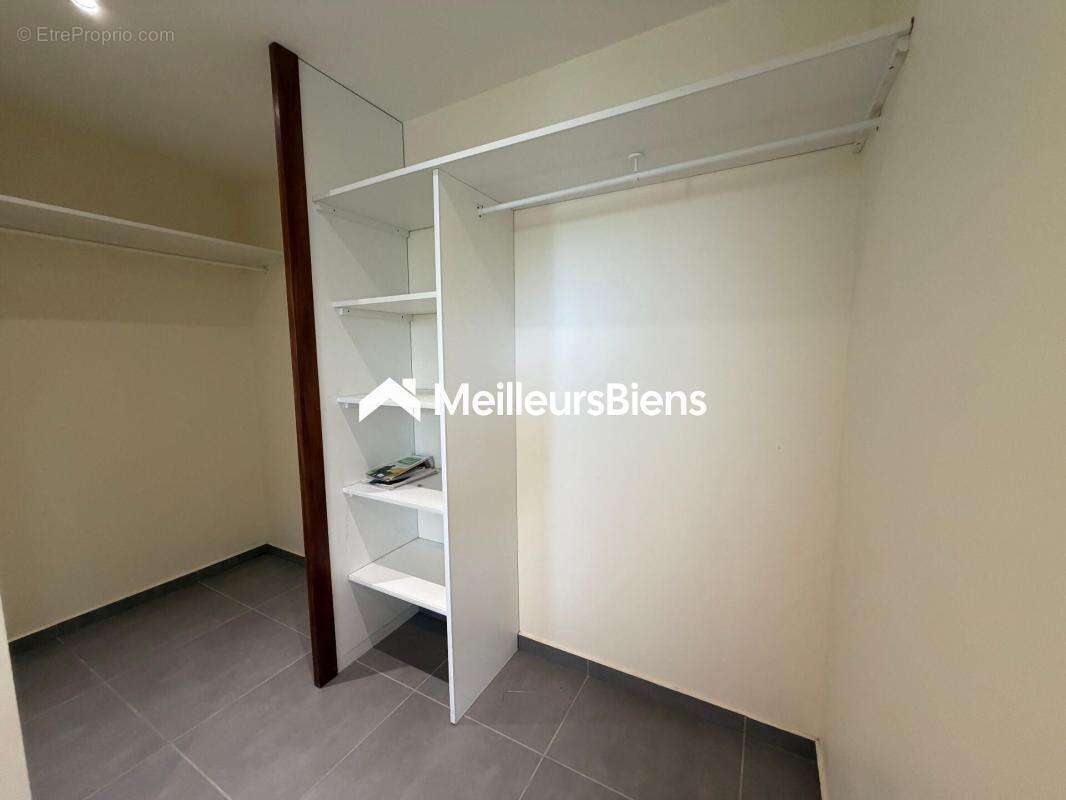 Maison à PETIT-BOURG