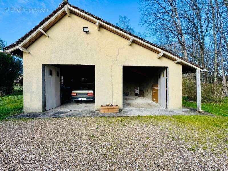 Maison à SAINT-SEURIN-SUR-L'ISLE