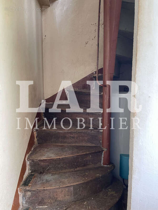 Maison à SAINT-JOUIN-DE-BLAVOU