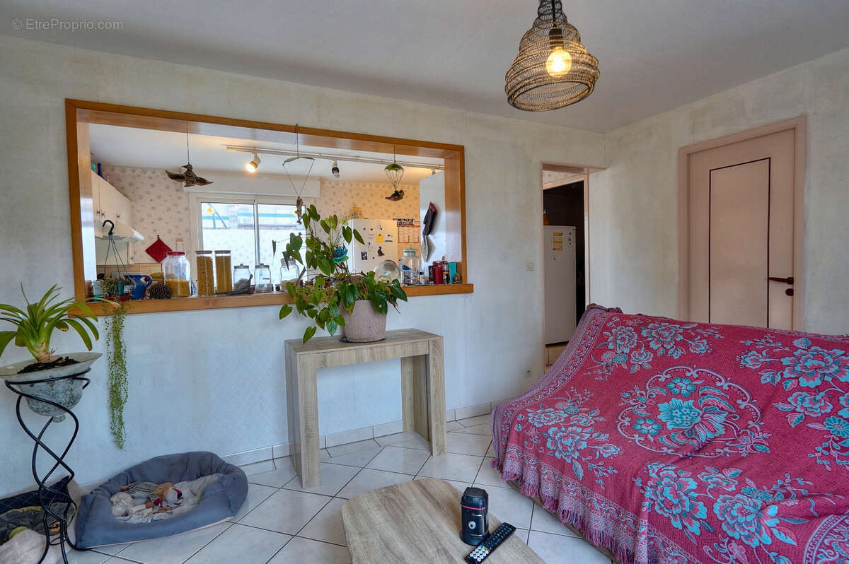 Maison à LA CHAPELLE-SAINT-LAURENT