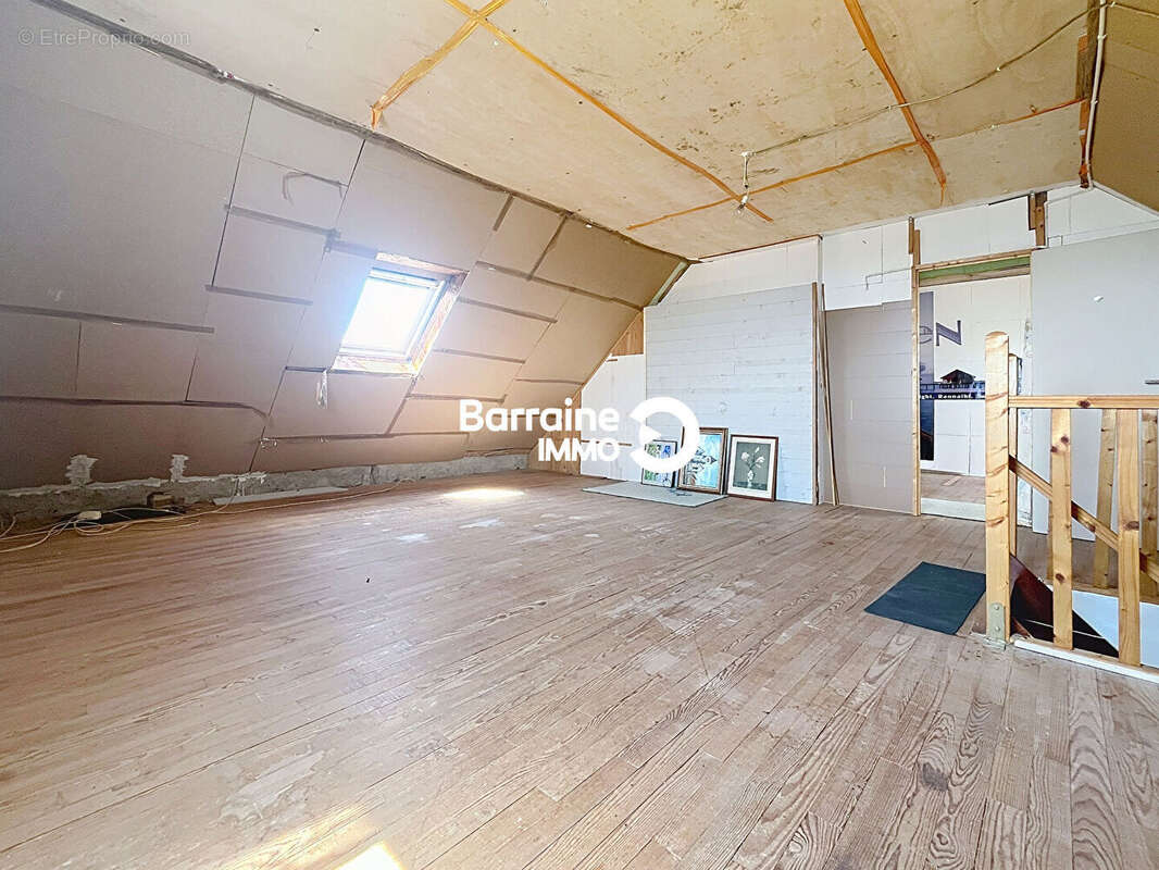 Maison à CAMARET-SUR-MER