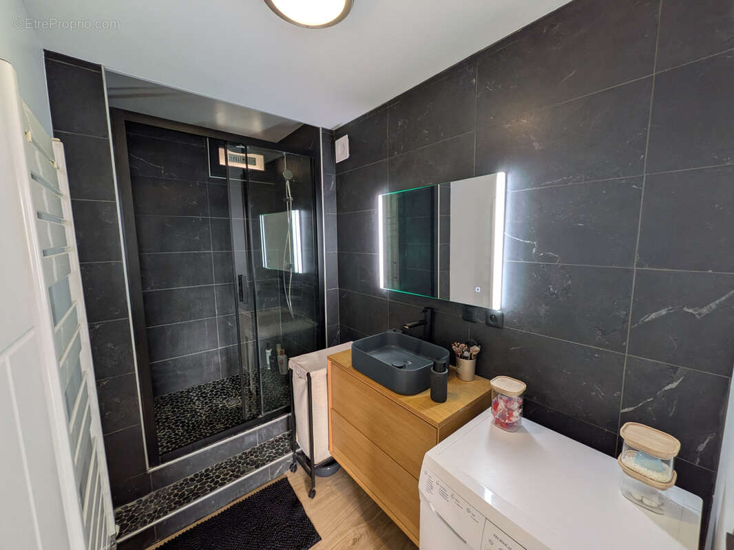 Appartement à ROMANS-SUR-ISERE