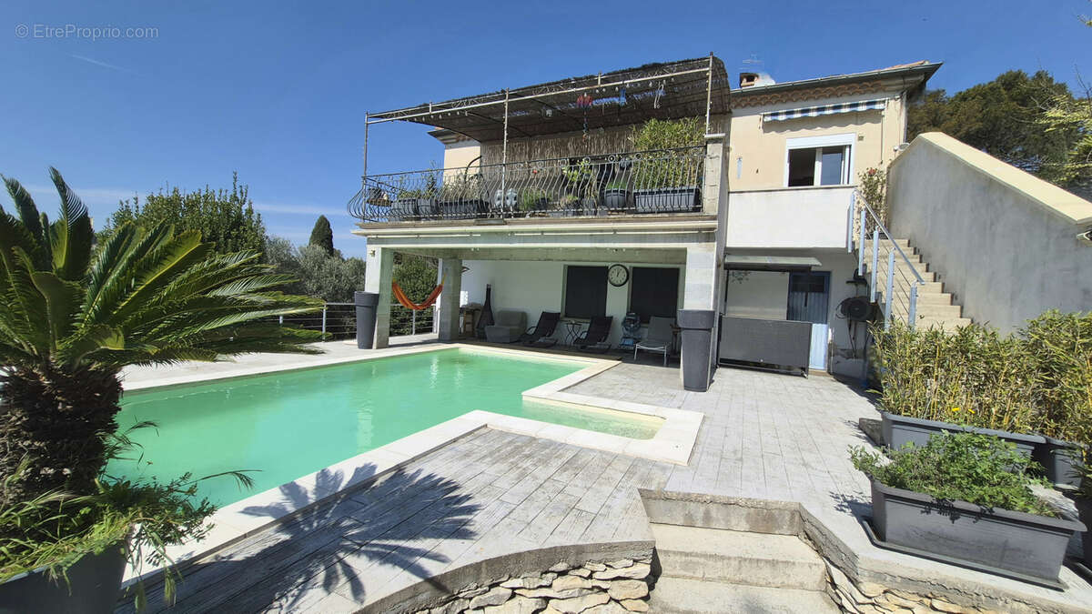 Maison à LES ANGLES